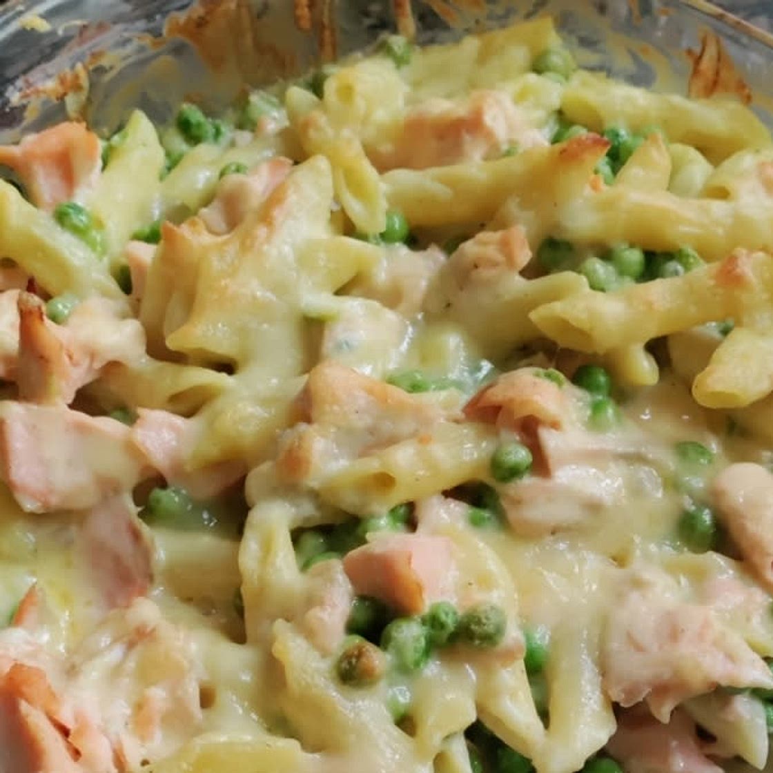 Creamy Salmon Pasta Bake (Healthy)
