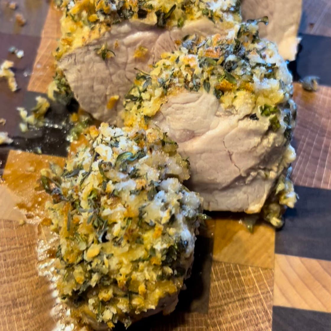 Herb crusted pork loin 🌿