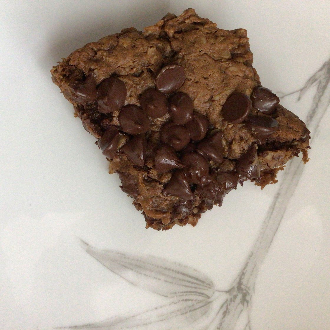 Oatmeal Chocolate Chip Peanut Butter Bars