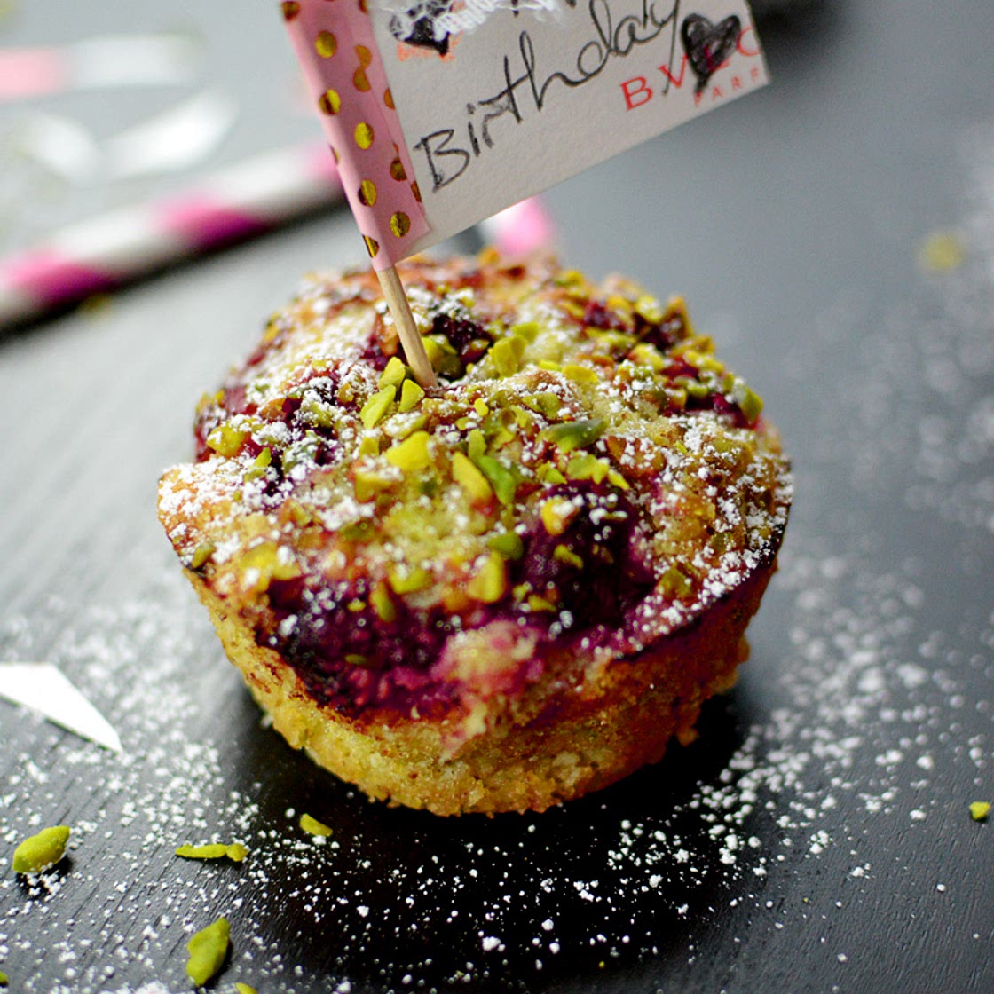 Himbeer-Pistazien-Muffins - Stilettos & Sprouts