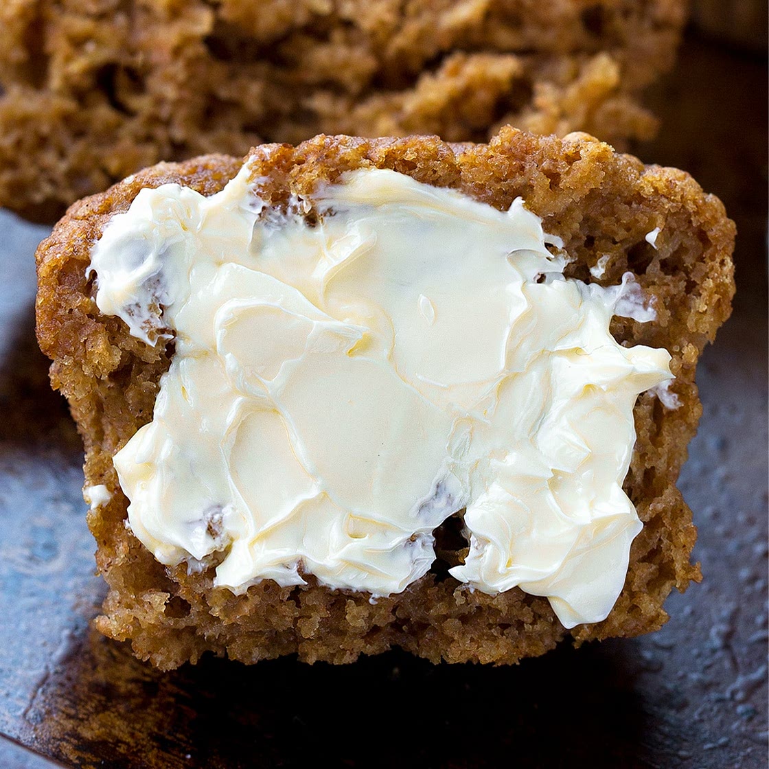 Applesauce Muffins