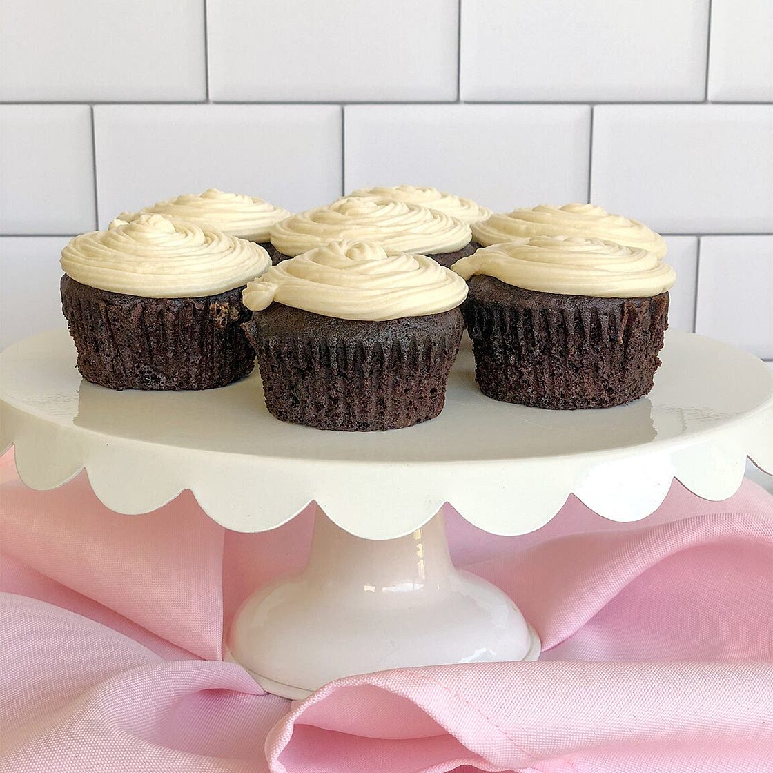 Easy Vegan Chocolate Cupcakes