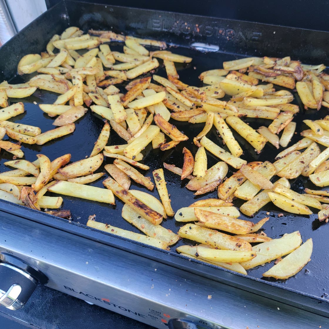 Fresh-cut Seasoned Fries