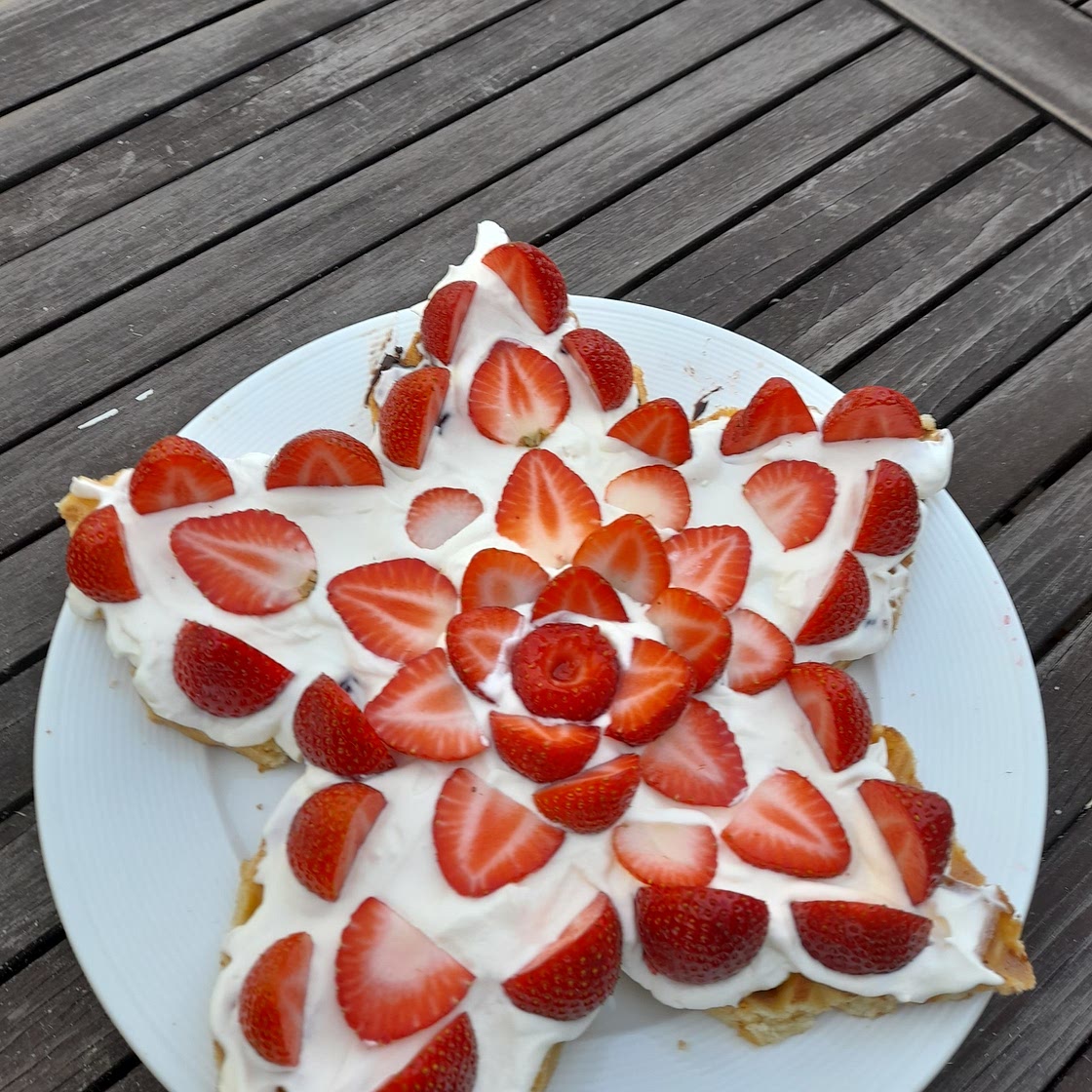 Stranger Things Demogorgon waffle cake