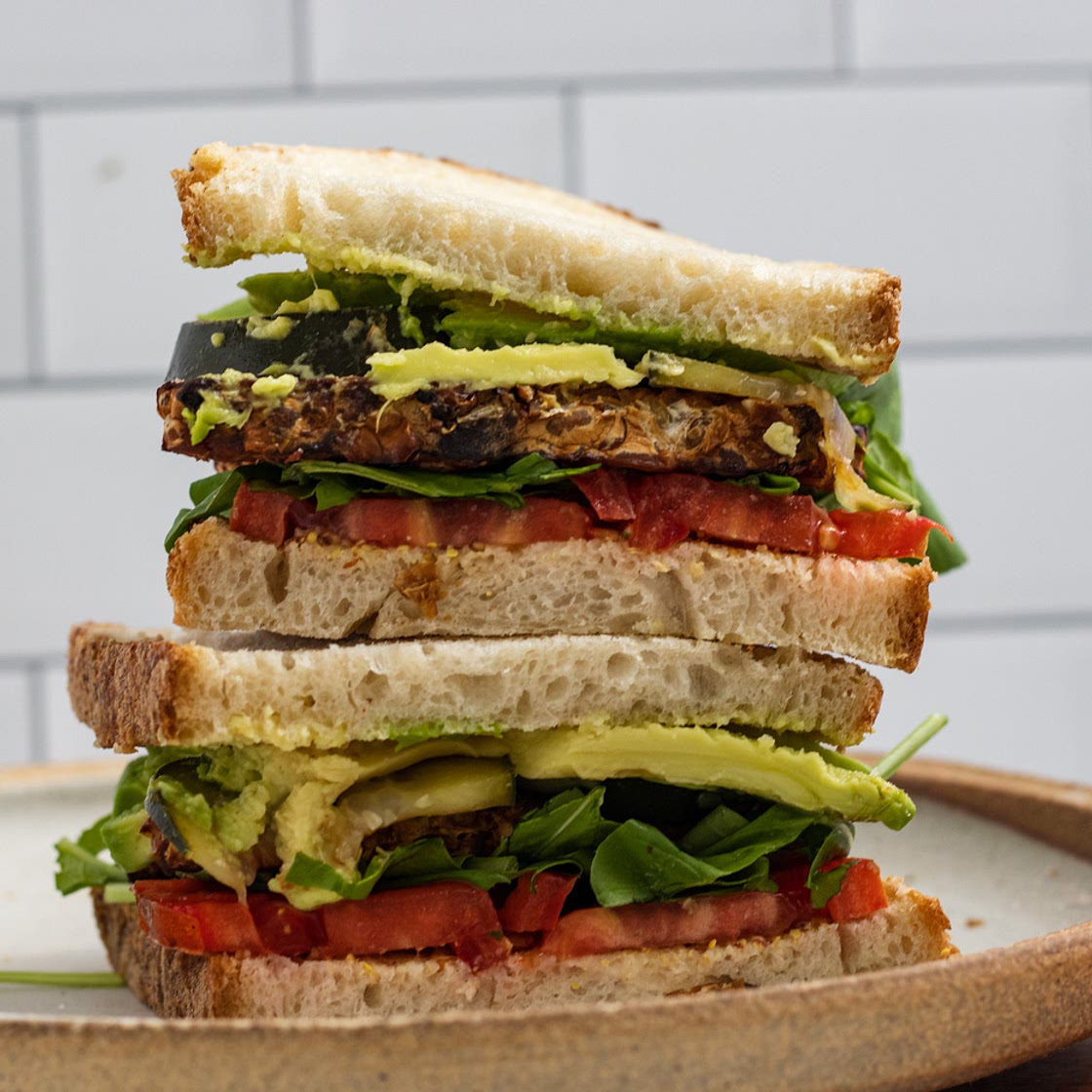 Vegan Tempeh Bacon Sandwich TLTA