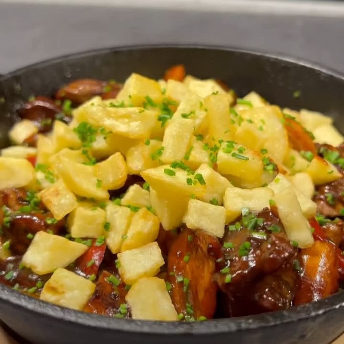 Poêle  viande et frites