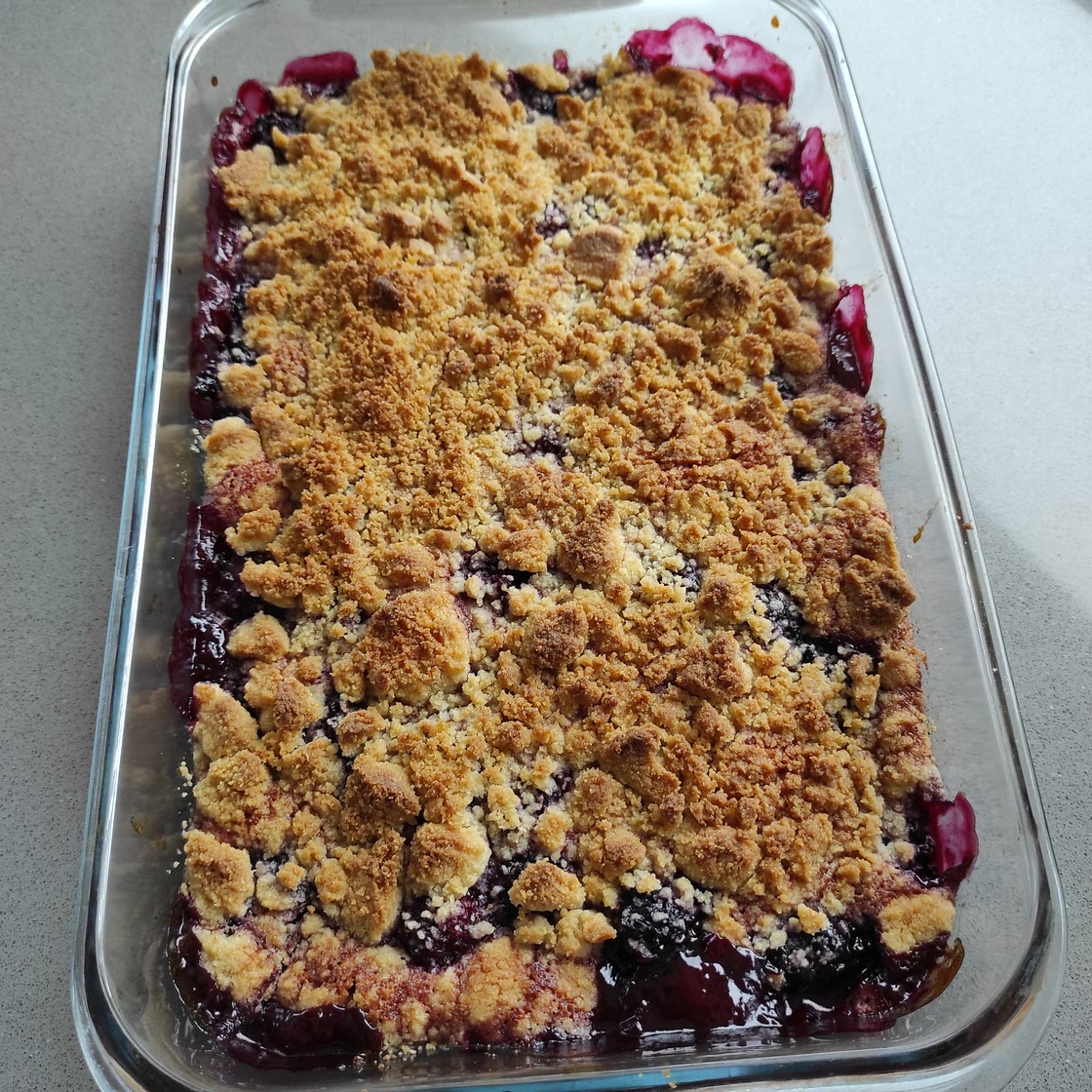 Blackberry crumble
