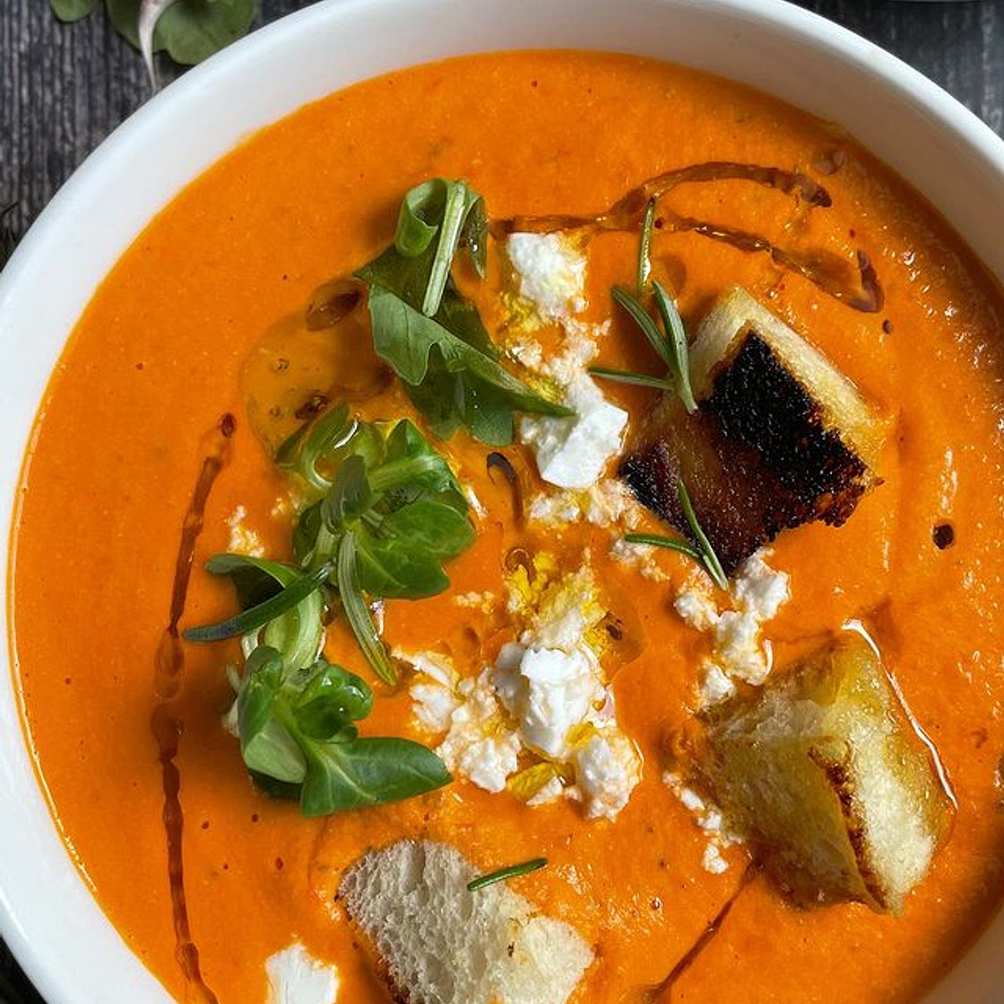 CREMA DE TOMATES ASADOS CON QUESO FETA 🧀🍅