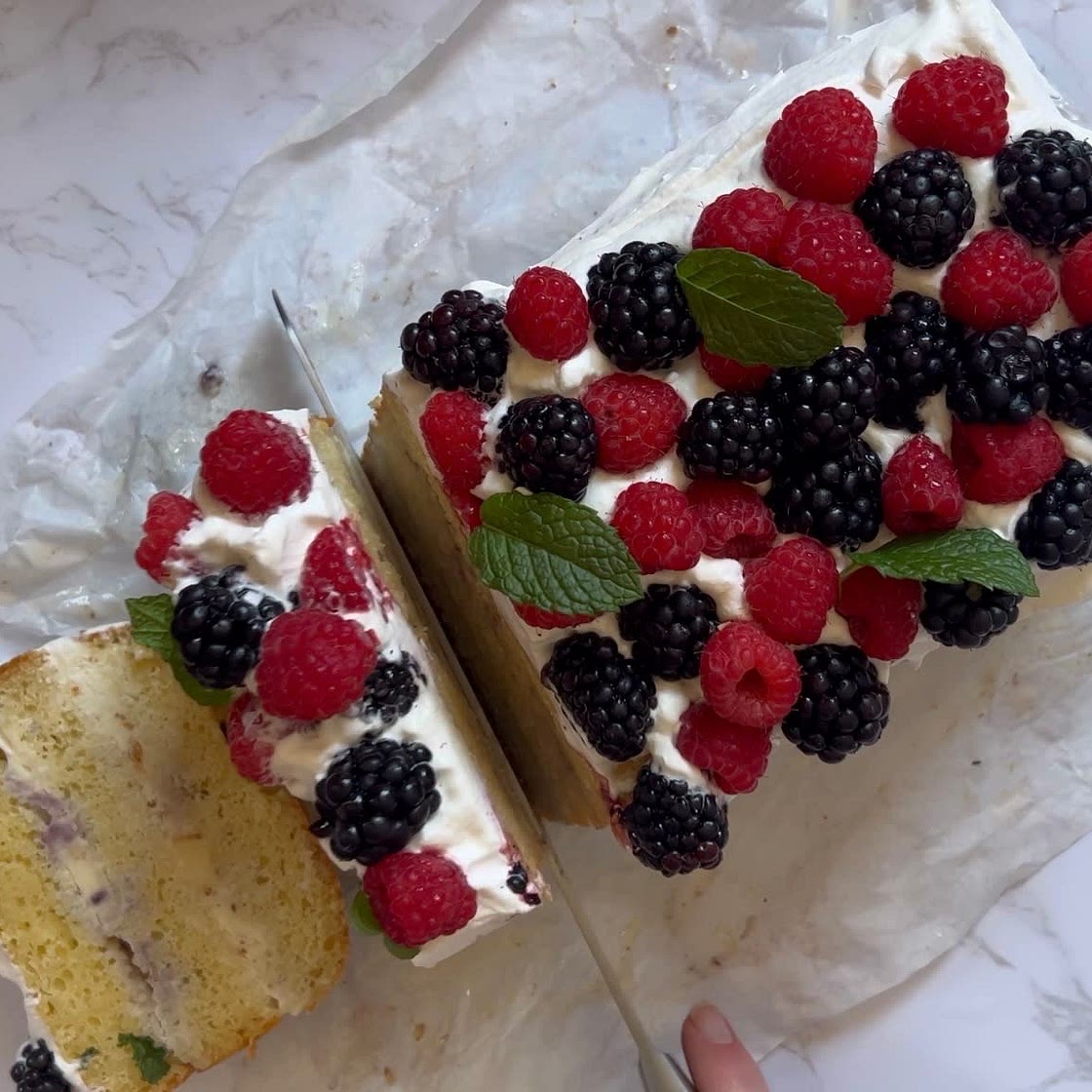 Blueberry Cheesecake Ice Cream Cake