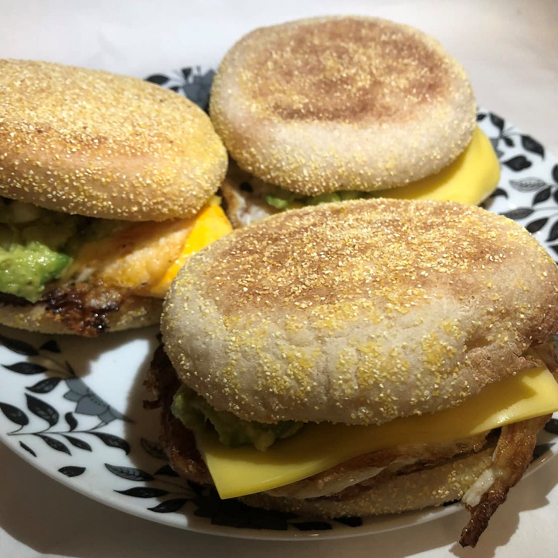 Avocado-Ei-Sandwich – das perfekte schnelle Frühstück