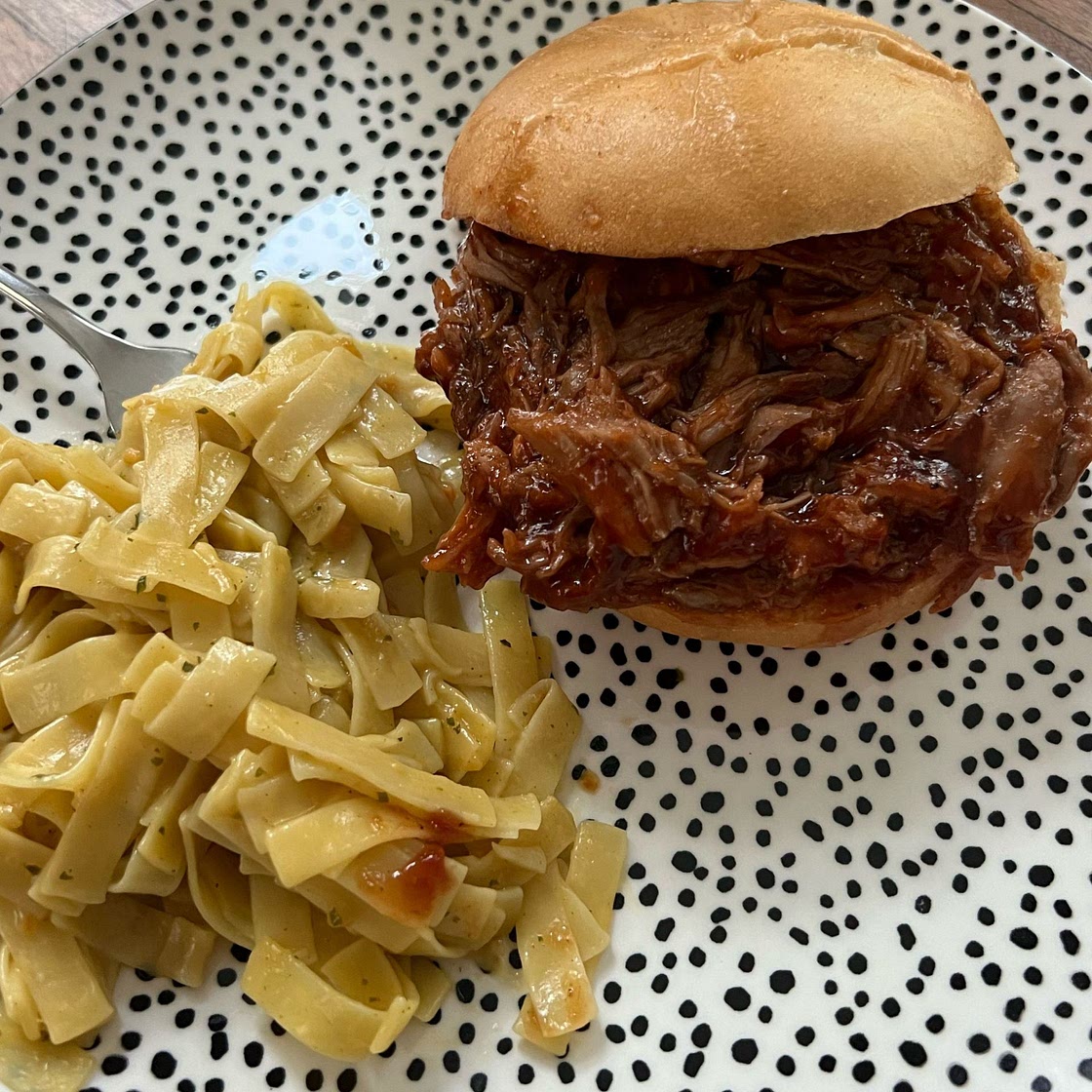 SLOW COOKER BARBECUE PULLED PORK
