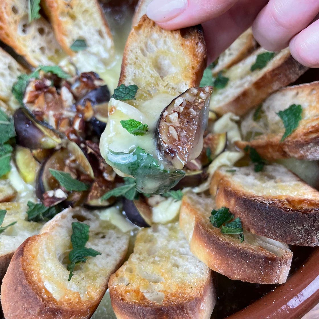 Baked Brie & Figs