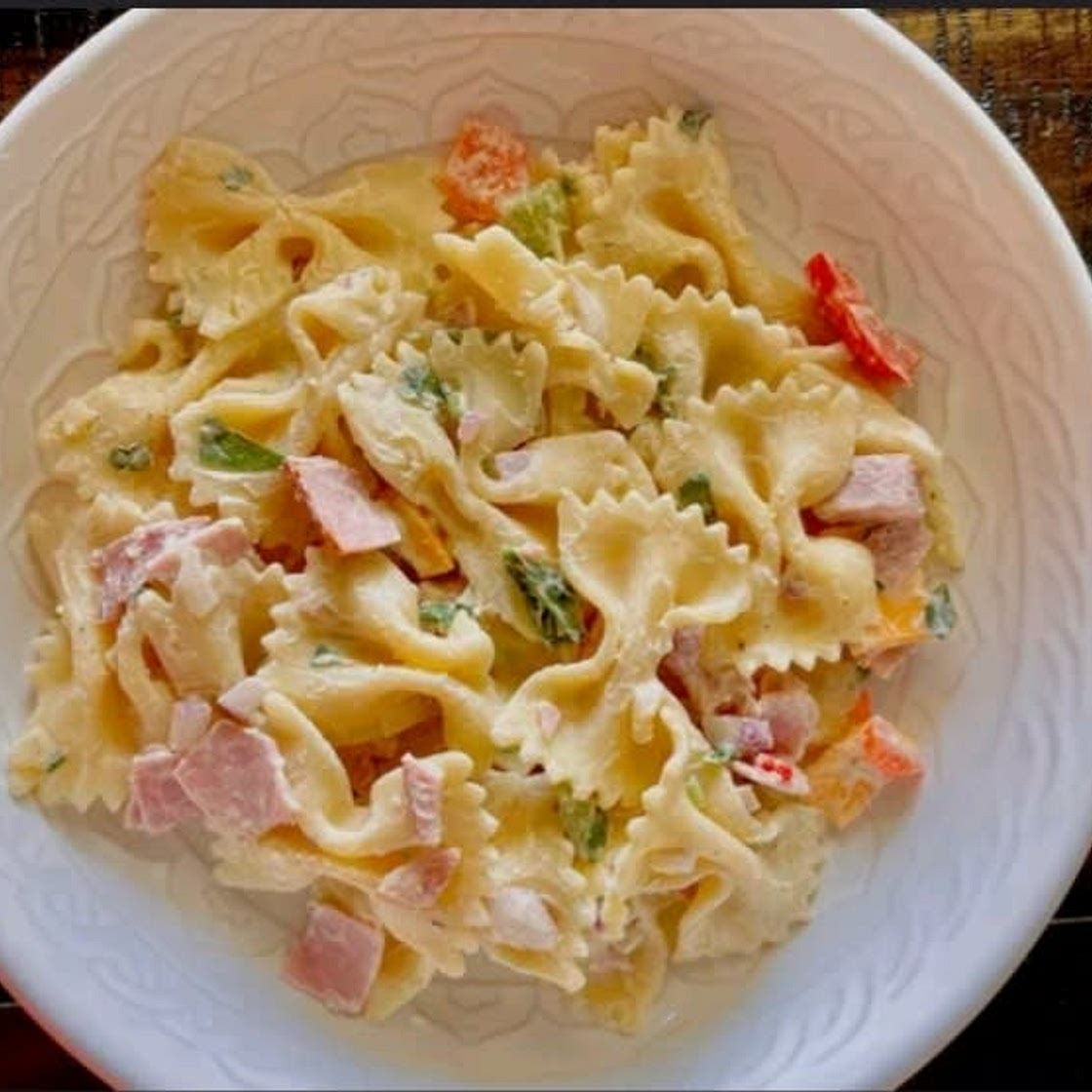 Sandwich pasta salad