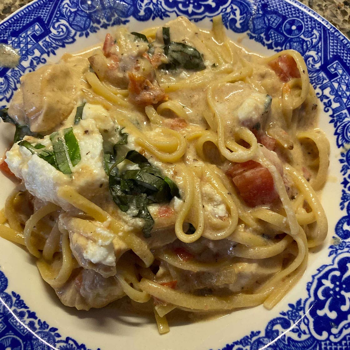 Chicken Margherita Pasta (One Pot Recipe!)
