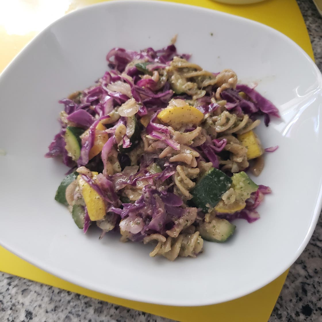 Zucchini and cabbage pesto pasta