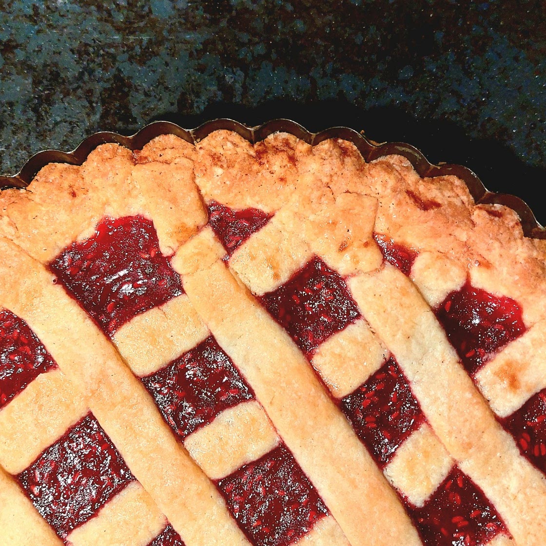 Jam tart- raspberry marmelade