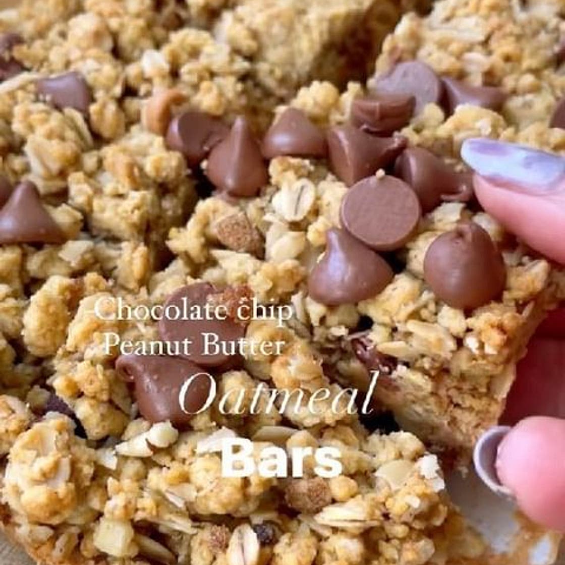 Chocolate Chip Oatmeal Bars with a peanut butter center🤩