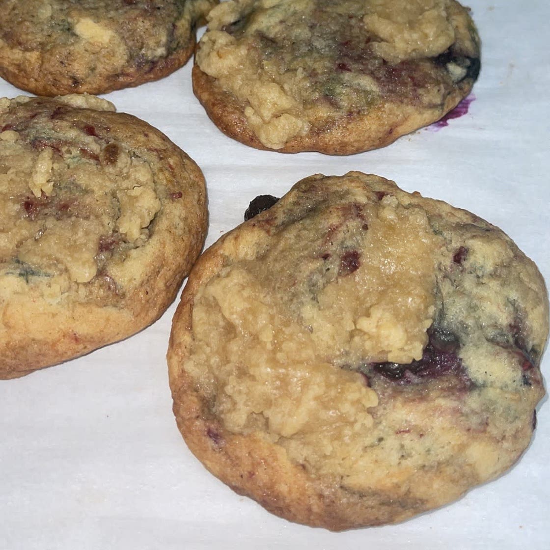 Blueberry muffin cookies -Crumbl copycat