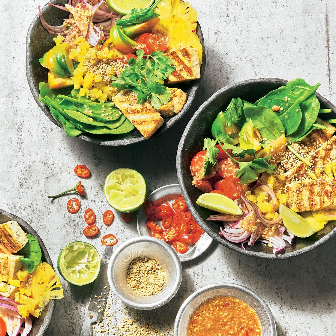 Gebratener Tofu mit Tamarinden-Soße und Ananas