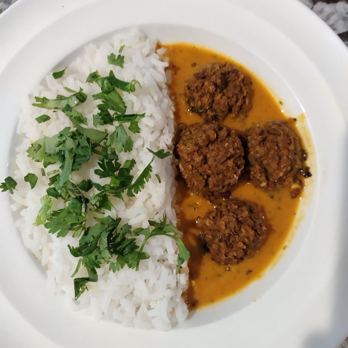 Vegan Lentil Meatballs with Indian Coconut Curry Sauce