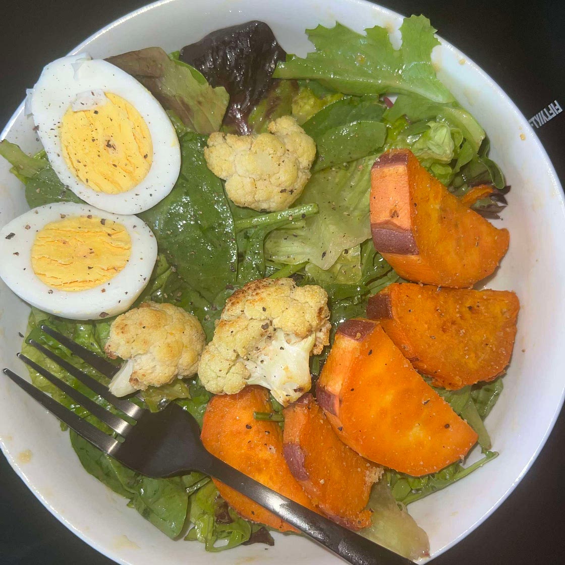 Sanne Spinach Salad w Roasted Veggies and Miso Dressing