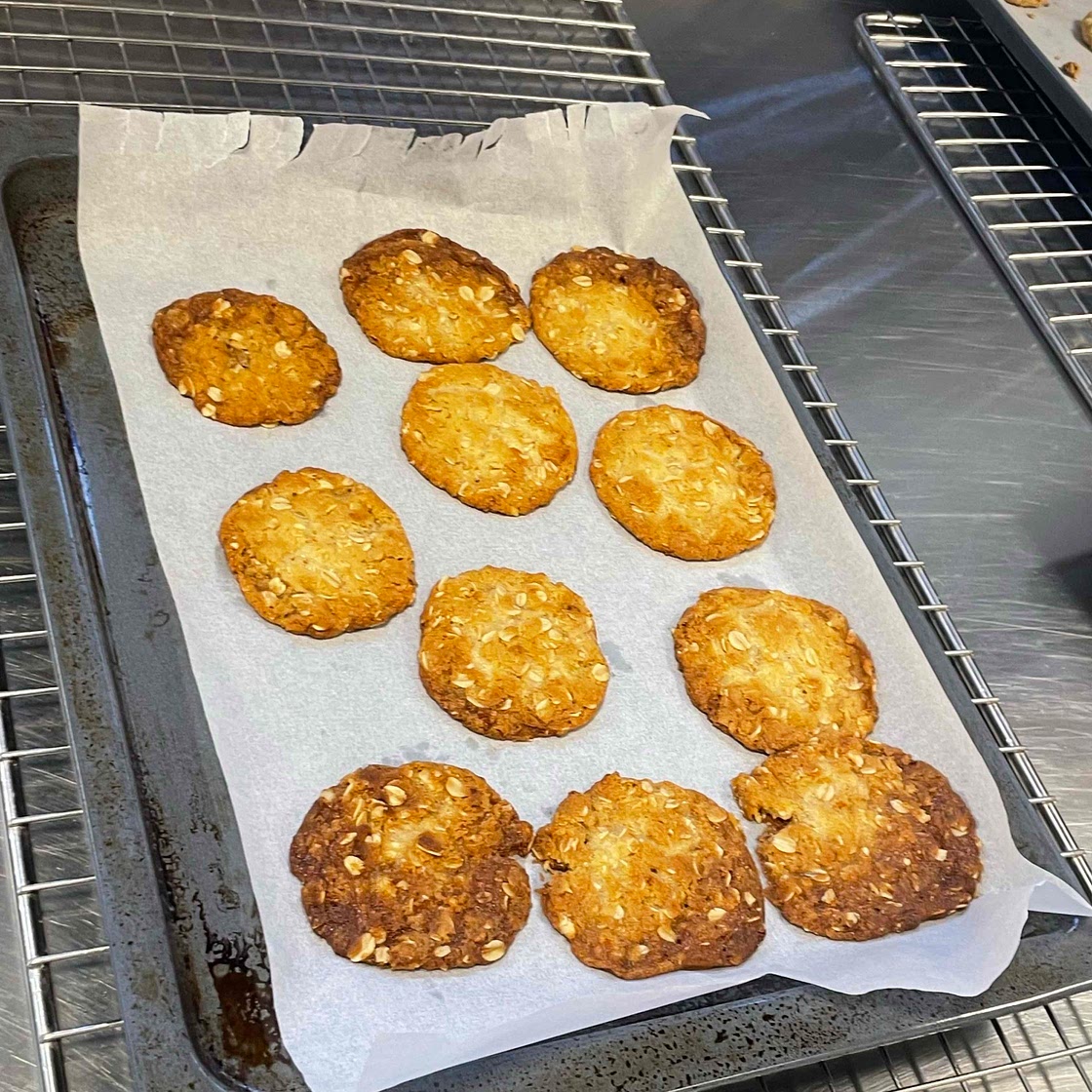 easy golden ANZAC biscuits