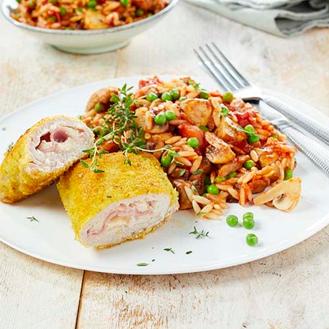 Cordon-bleu et pâtes grecques aux légumes