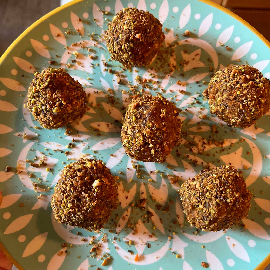Carrot and Date Protein balls