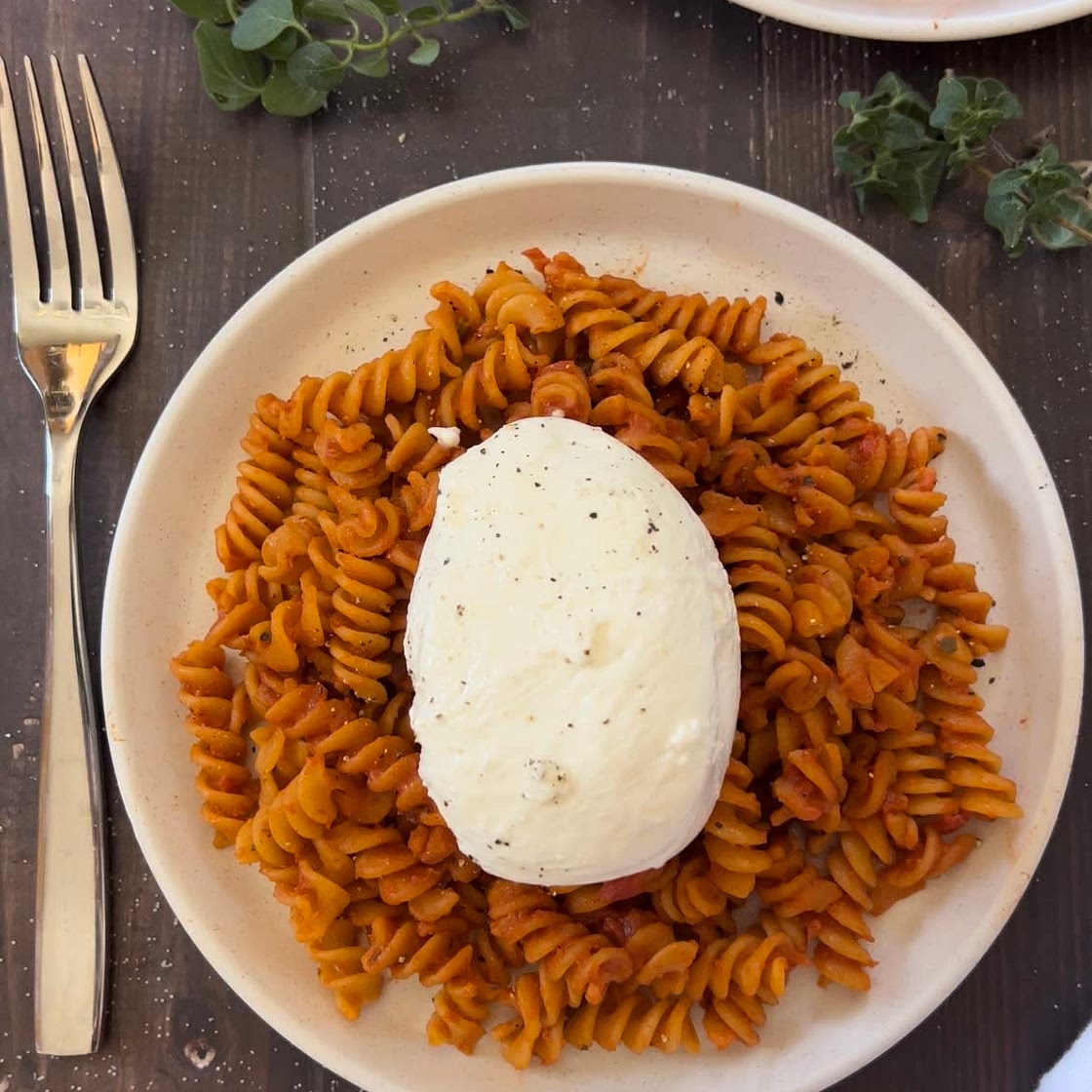 Creamy Tomato Burrata Pasta