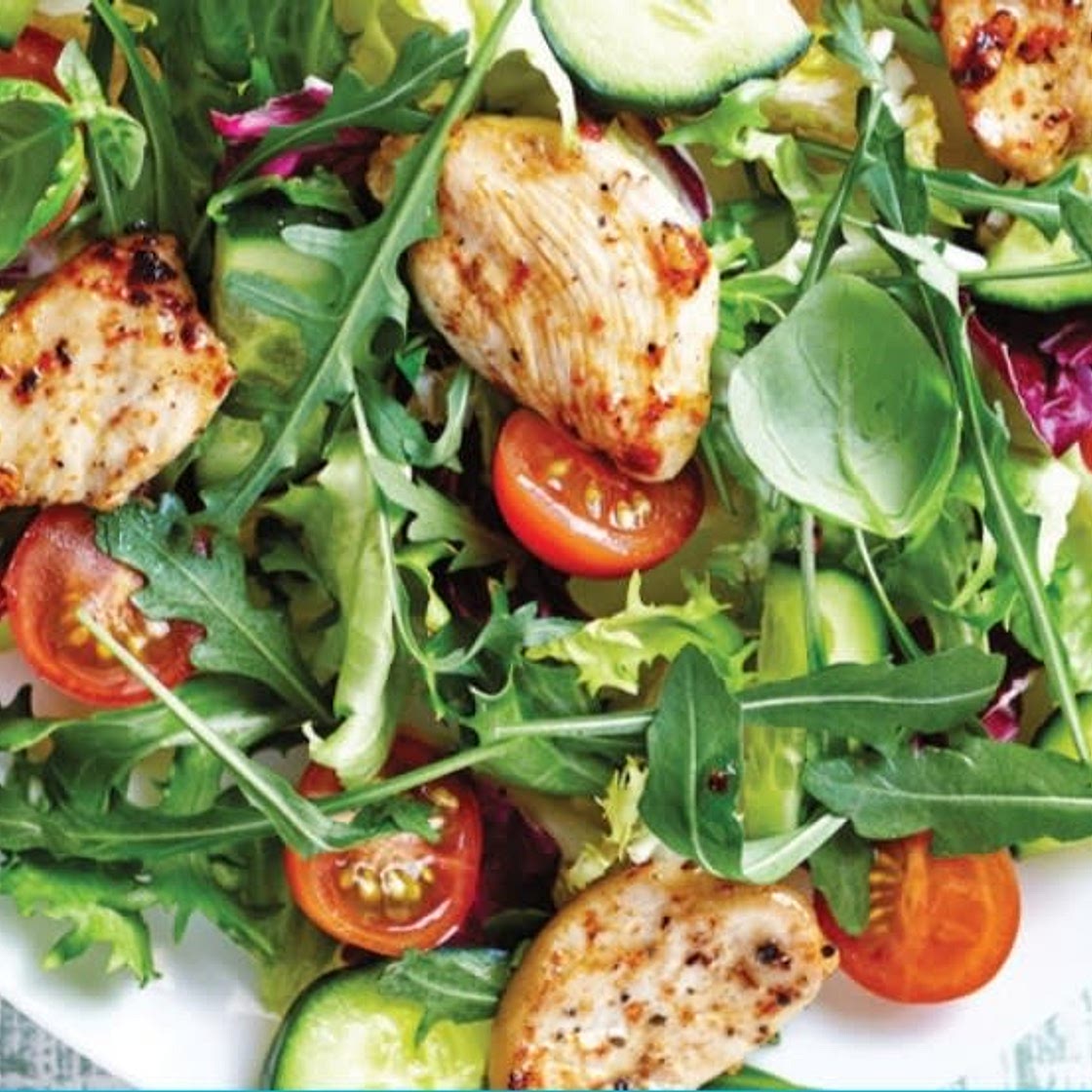 Salat mit Hähnchenbrust