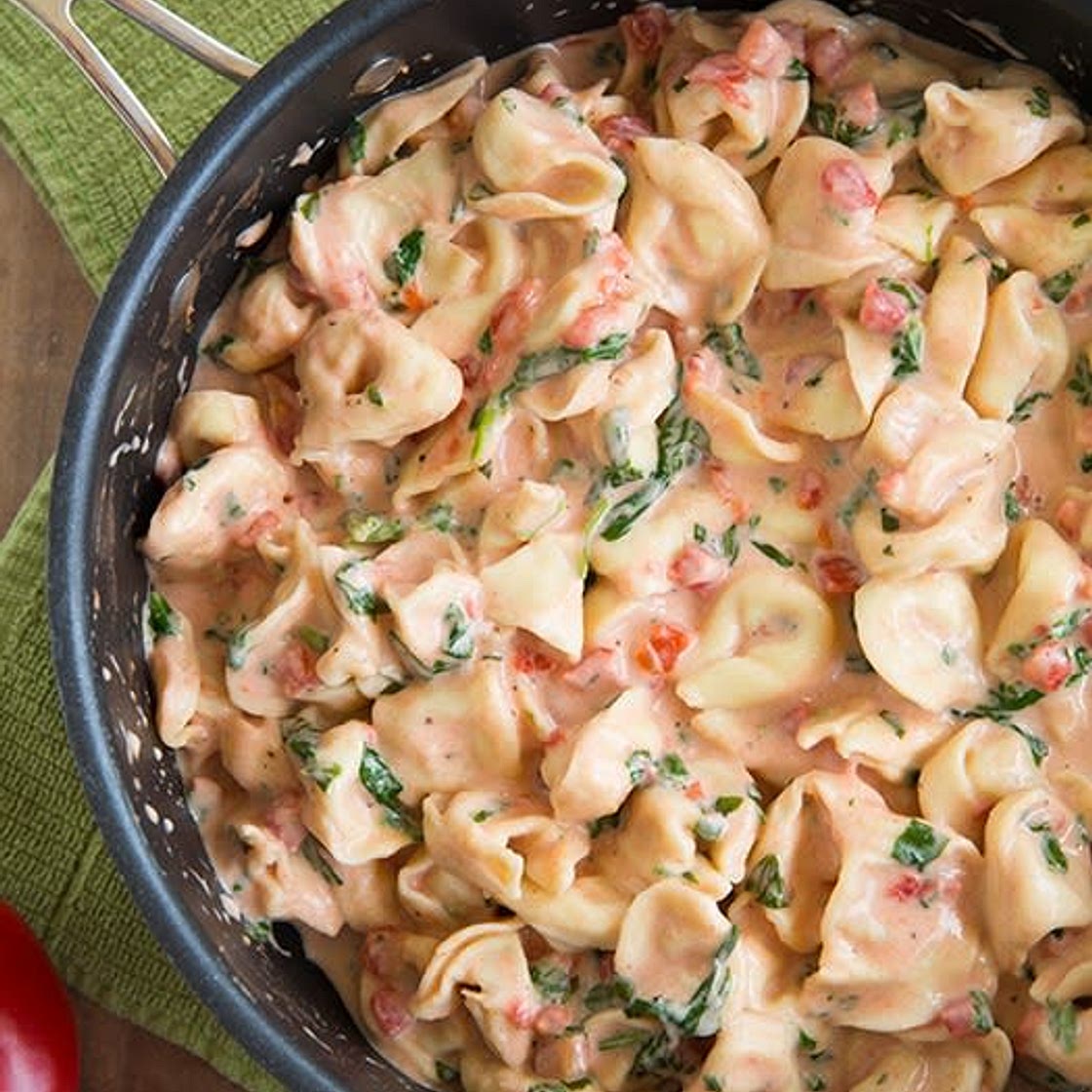 Creamy Spinach & Tomato Tortellini