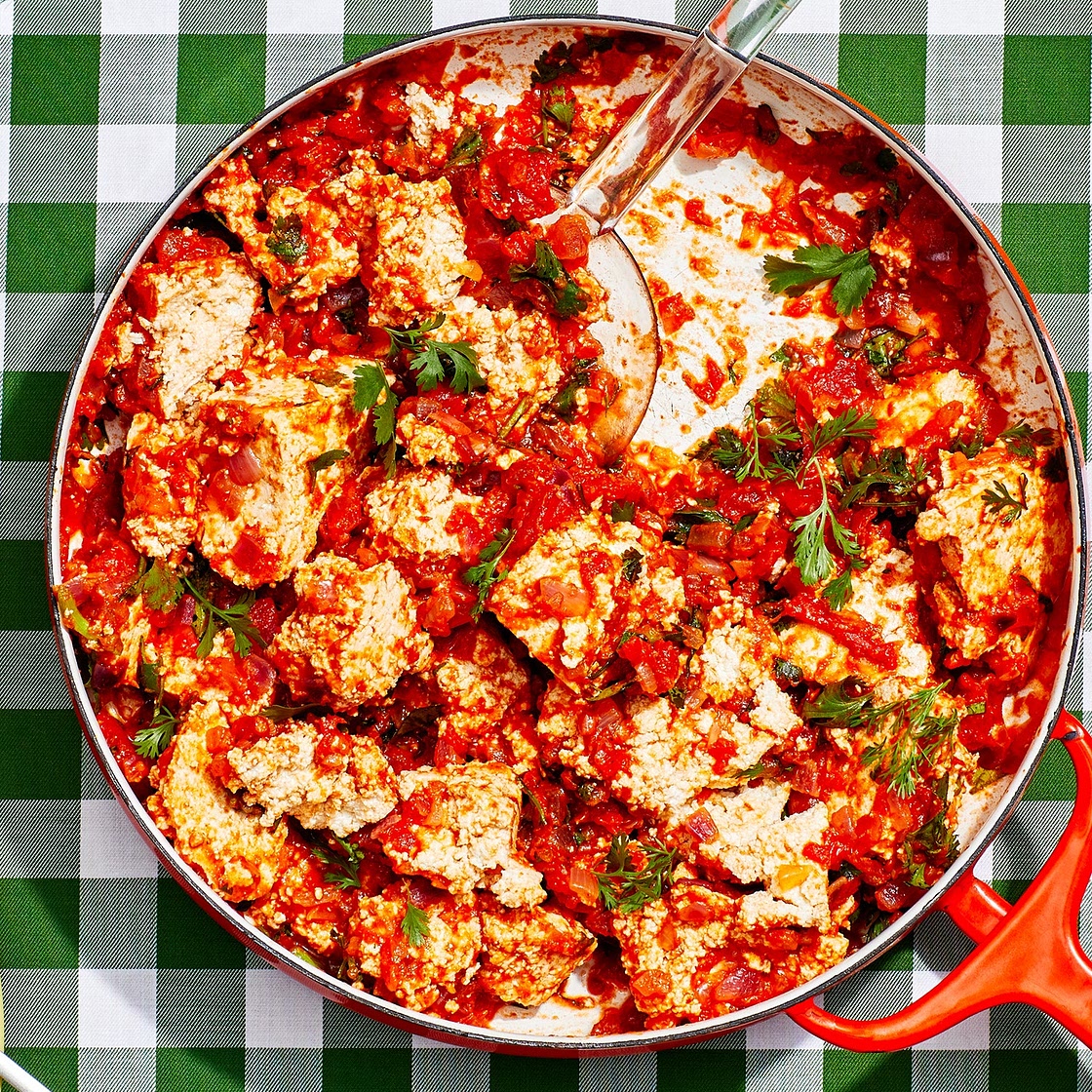 Spicy Tofu Scramble With Tomato and Ginger