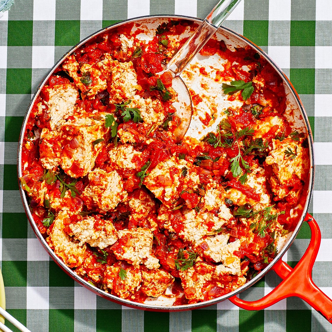 Spicy Tofu Scramble With Tomato and Ginger