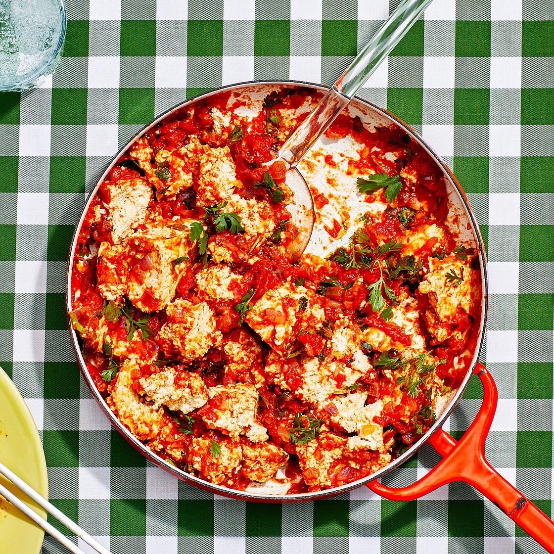 Spicy Tofu Scramble With Tomato and Ginger