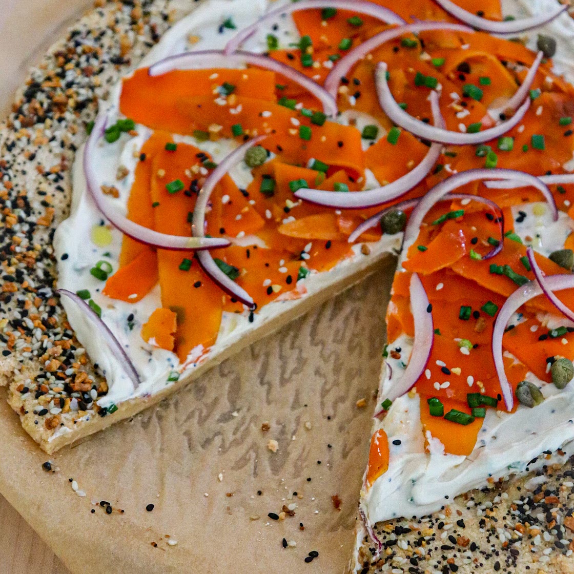 Vegan Breakfast Bagel Pizza (with "Lox")