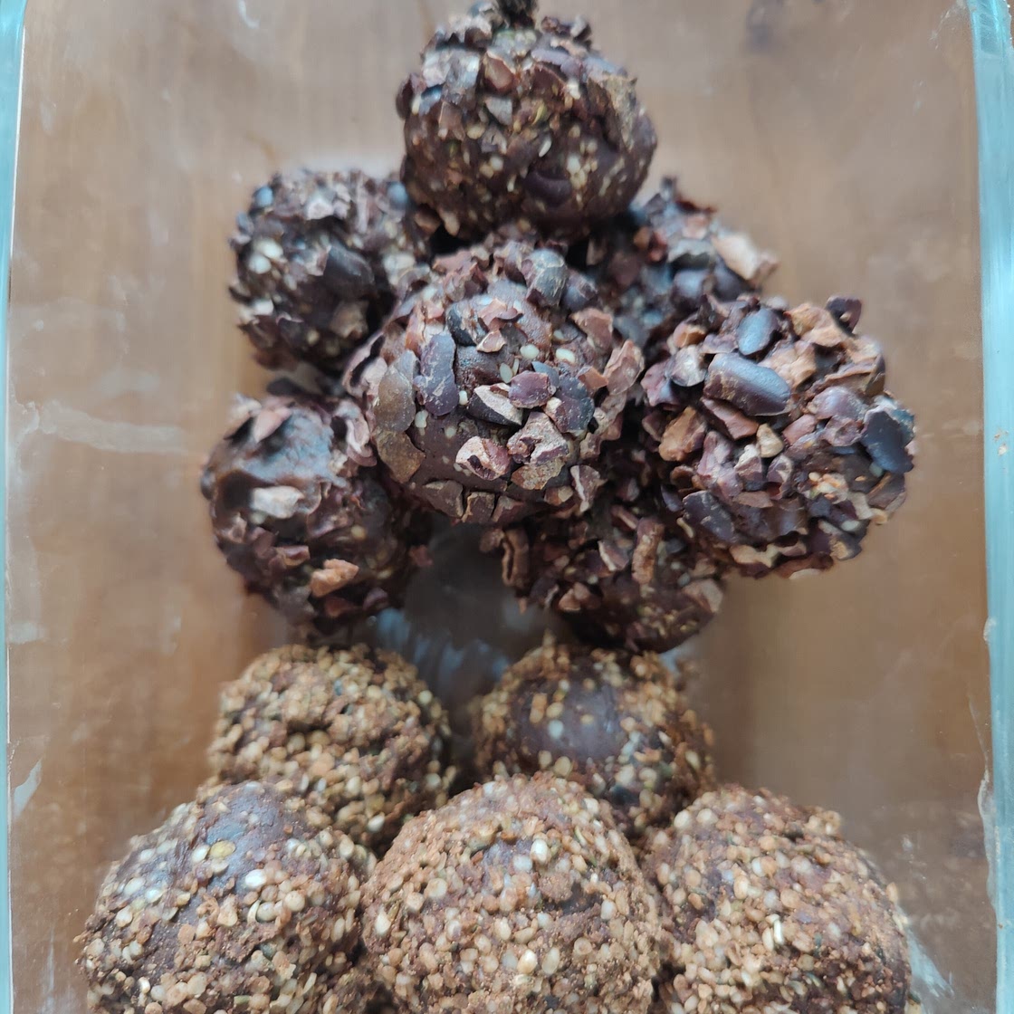 Date balls