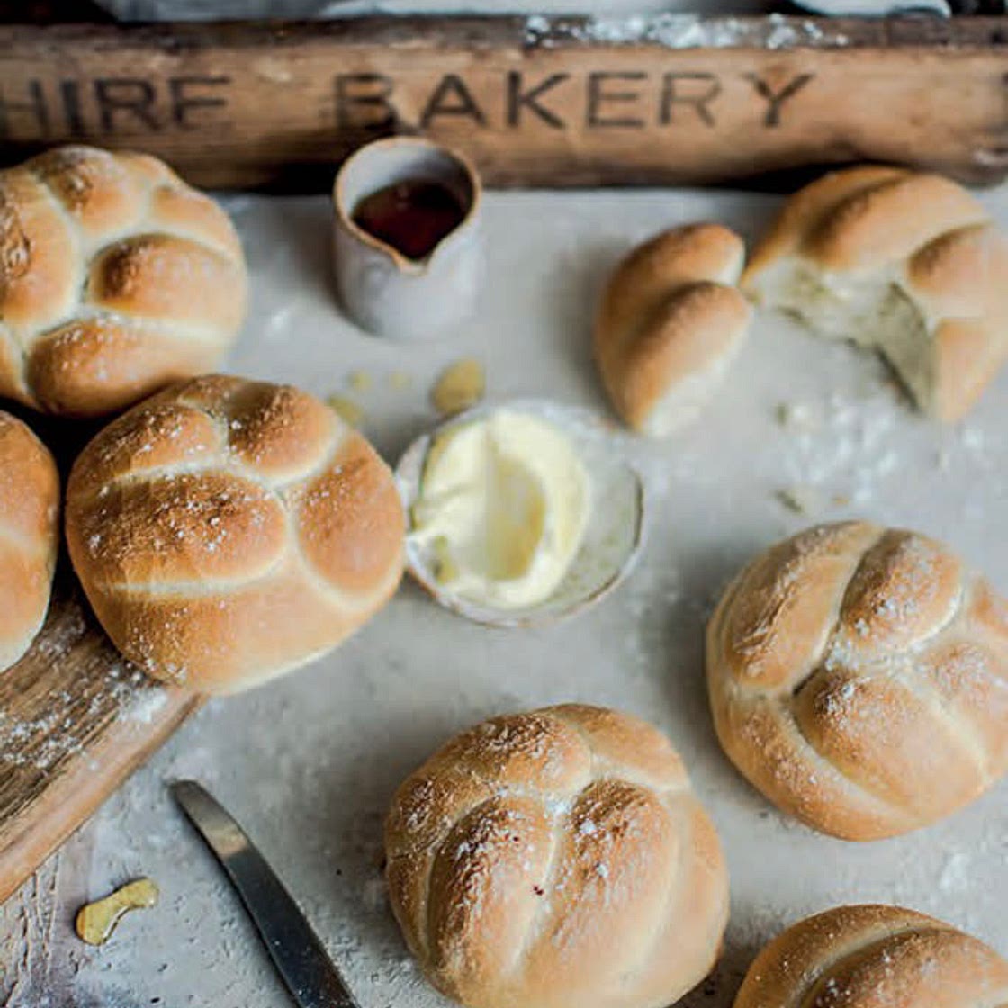 Dinner rolls