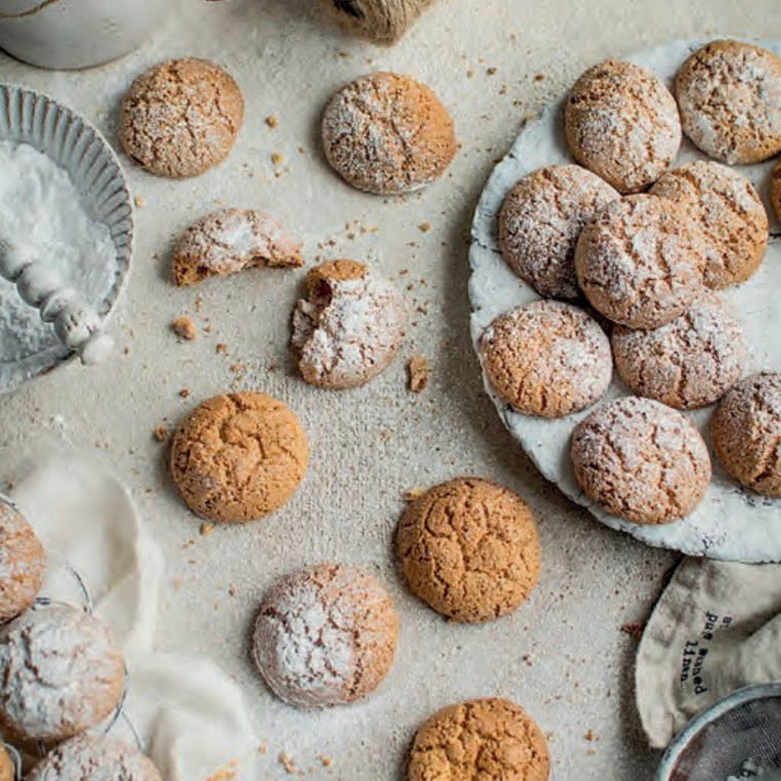 Amaretti biscuits