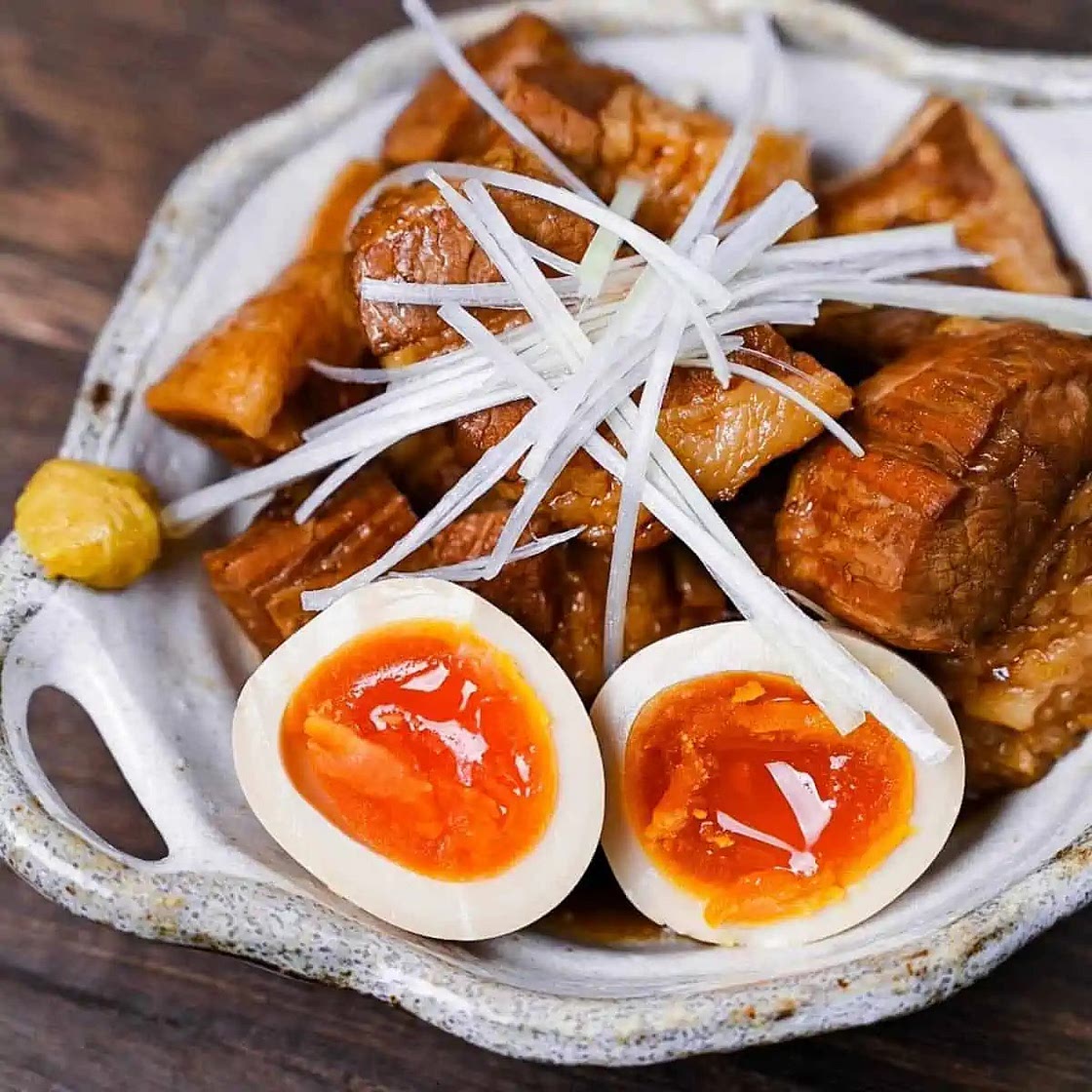 Japanese Braised Pork Belly (Buta no Kakuni)