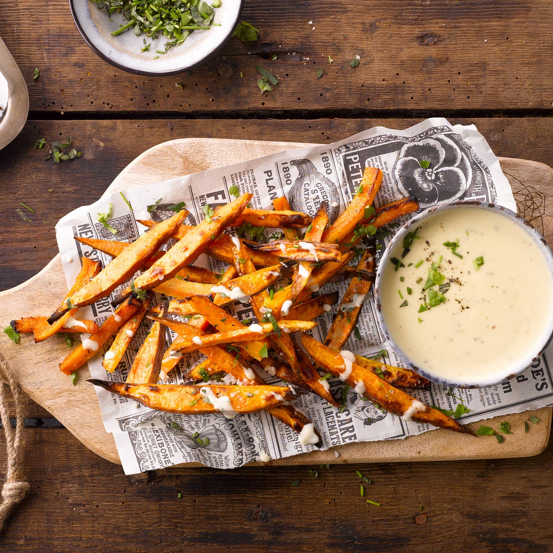 Süßkartoffel & Kürbis Fritten mit Käsesauce