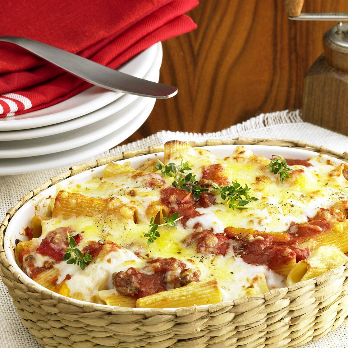 Nudelauflauf mit Bolognese