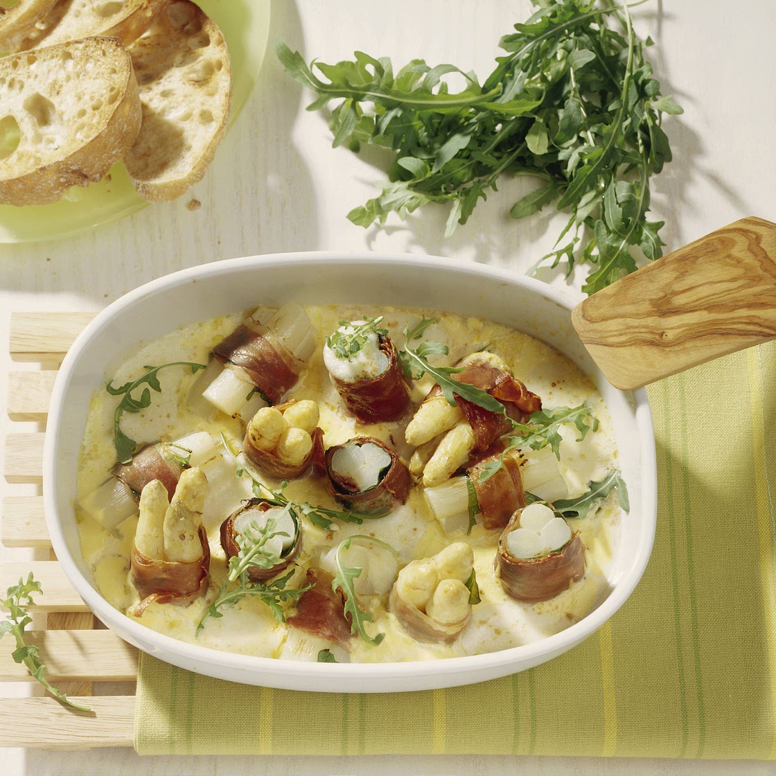 Gratinierte Spargel-Schinken-Röllchen