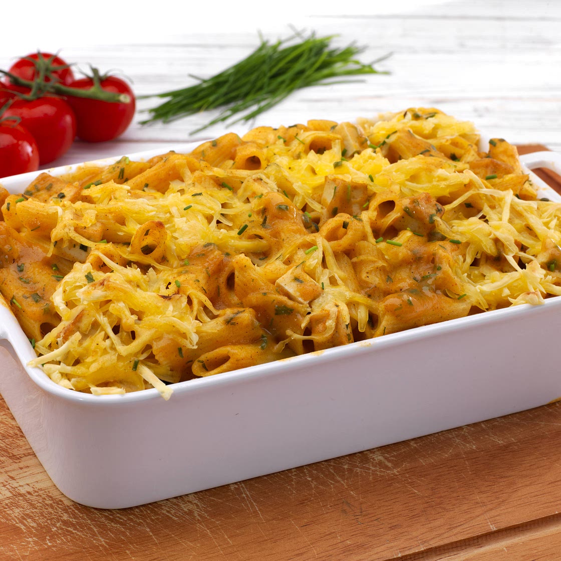 Veganer Nudelauflauf mit Räuchertofu