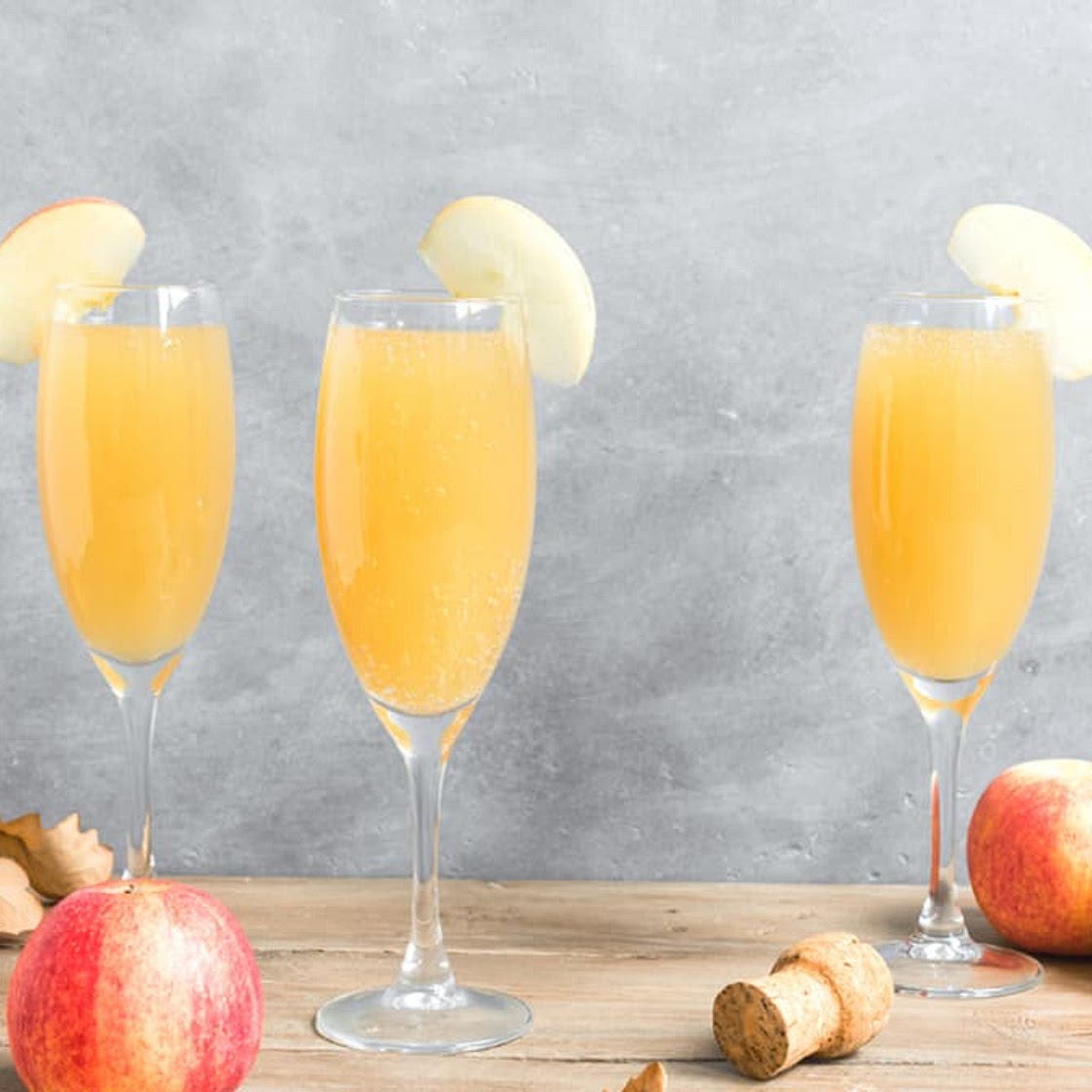 Toast the Holidays With a Bubbly Prosecco Apple Cider Cocktail