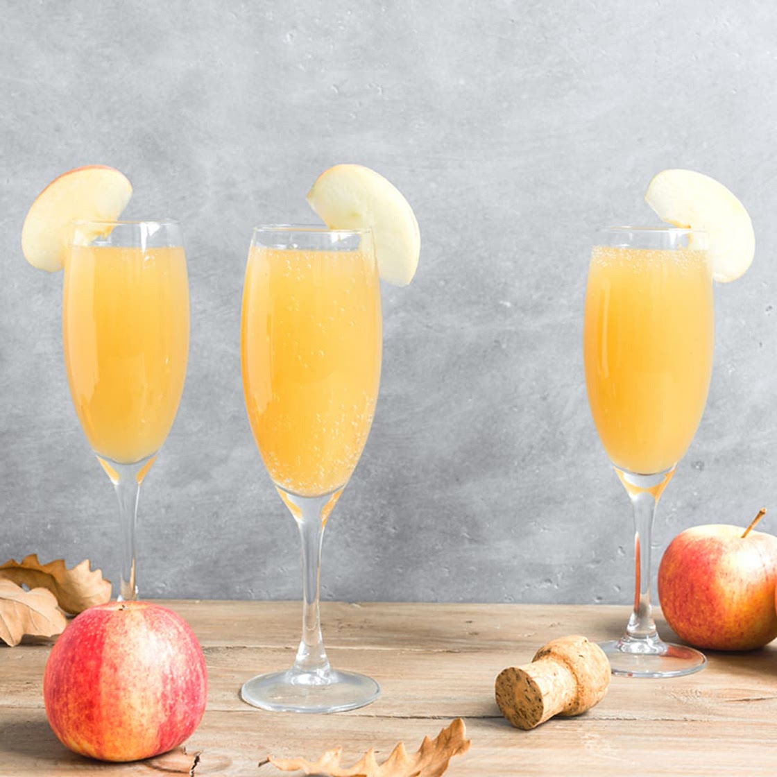 Toast the Holidays With a Bubbly Prosecco Apple Cider Cocktail