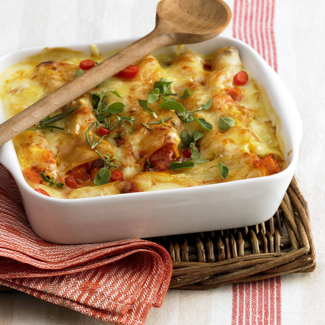 Cannelloni mit Bolognesefüllung
