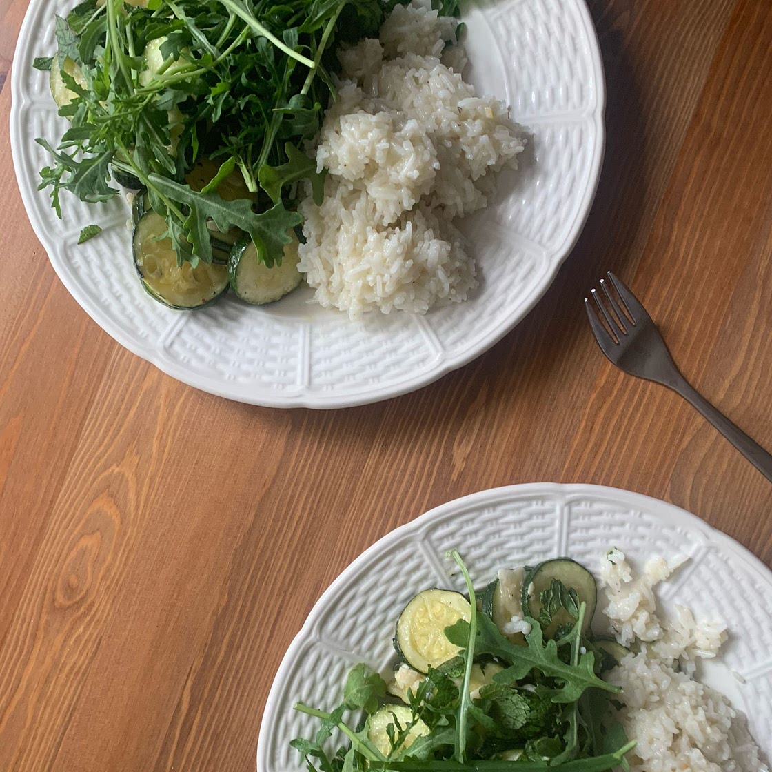 Courgette, chilli and mint salad