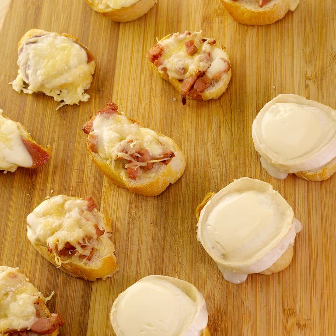 Assortiment de toasts apéro