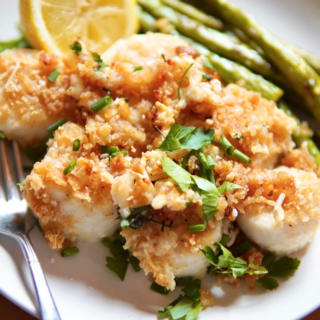 This easy baked scallops recipe turns out perfectly every time