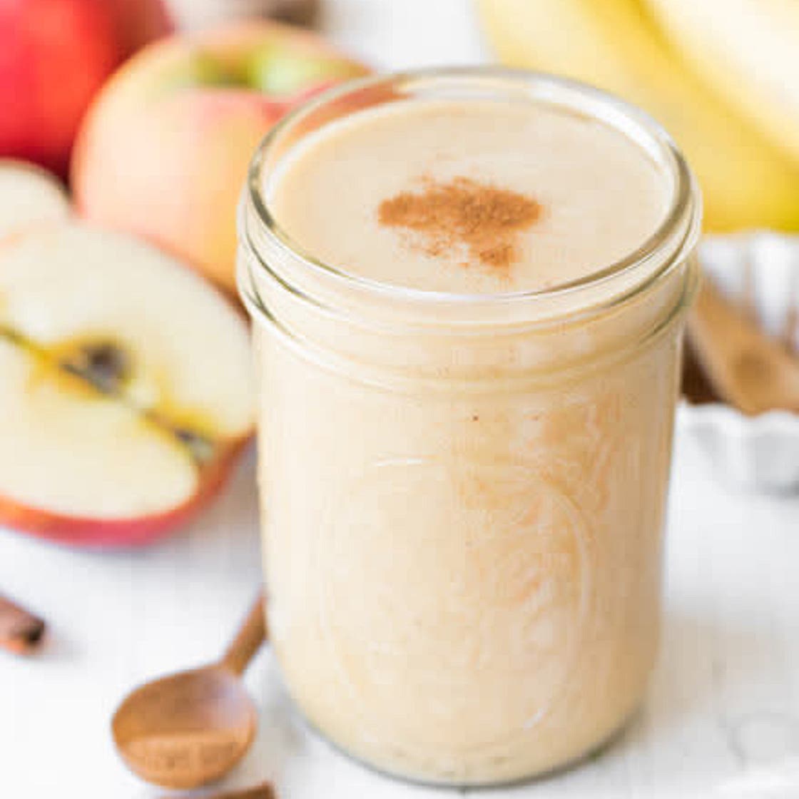 Apple cinnamon smoothie